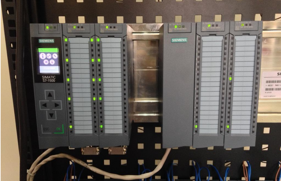 SIMATIC S7-200 SMART 6ES7288-1SR40-0AA0 CPU SR40 SIMATIC S7-200 SMART 6ES7288-1SR40-0AA0 CPU SR40